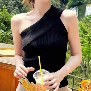 altacanvas 均码-均码 Design Sense Slant Shoulder Sleeveless Knitted T-Shirt Women's Fashion Smaller Western Style Unique