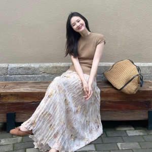 altacanvas S-3XL  In Stock French Retro Round Neck Short-Sleeve Knitted T-Shirt Top High-Waist Slimming Floral Print