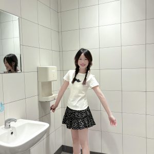 altacanvas S-2XL  High-quality 100% cotton, 220gsm, 40-count combed yarn. Stretchy feel with a printed, slim-fit, wai